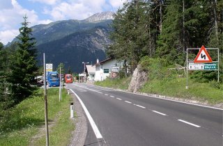 Tag 1: 74 km – 825 hm – Start: Garmisch – Pässe: Fernpass 1215m – Ziel: Landeck